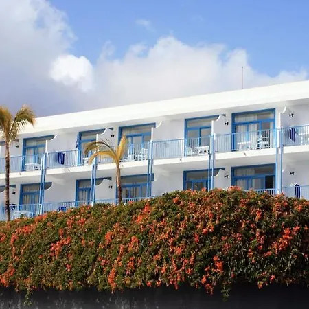 Costa Volcan And Hotel 2*