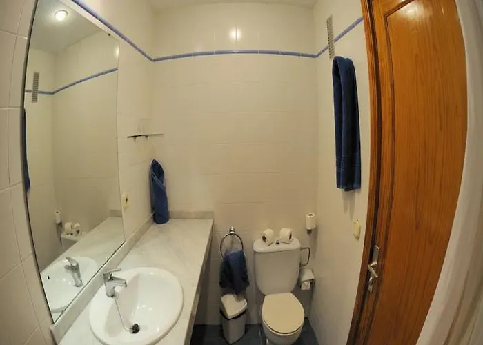 Costa Volcan מלון