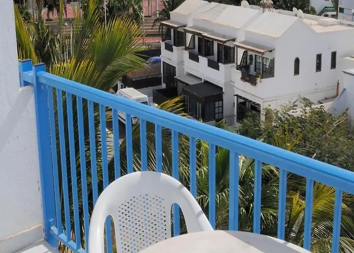 Costa Volcan מלון 2*