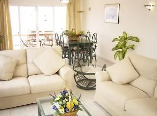 מלון Costa Volcan